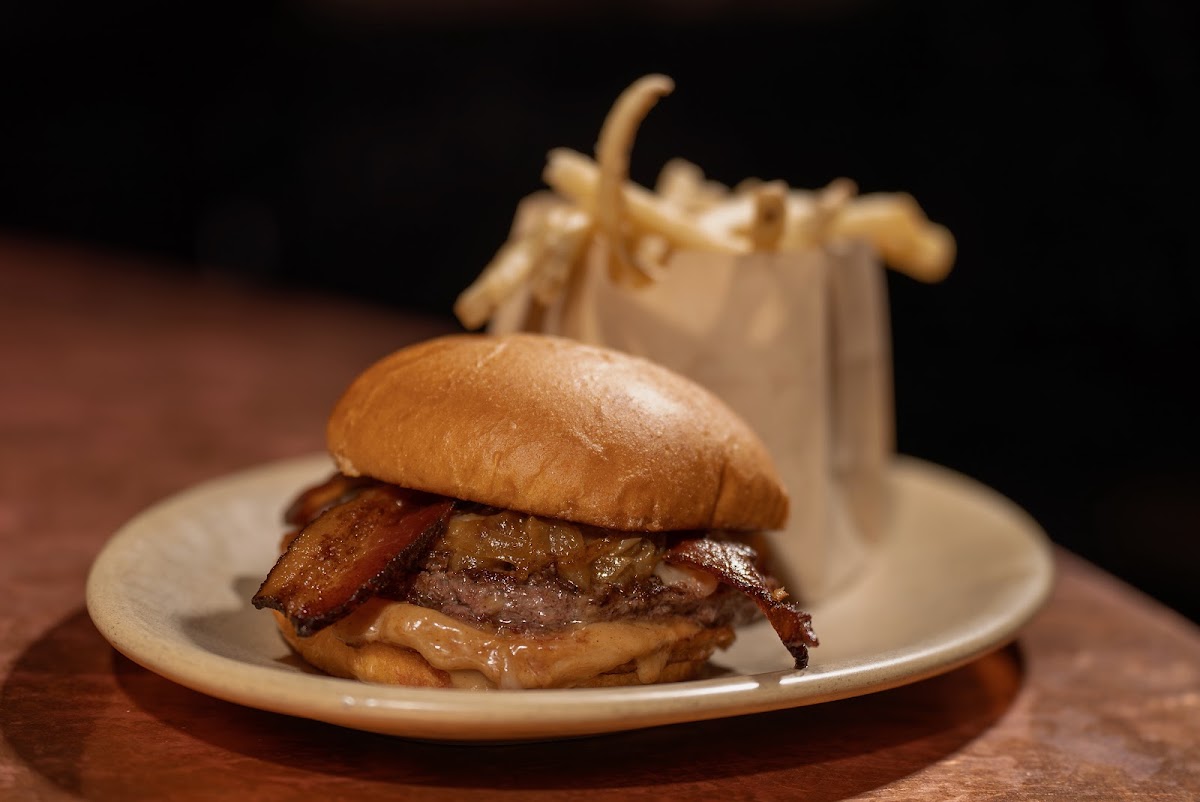 Iron Horse Tavern Folsom-7